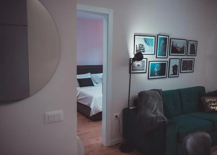 Tam Skanderbeg Square City Center Apartment No2
