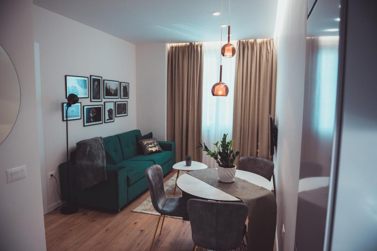 Апартаменты Tam Skanderbeg Square City Center Apartment No2